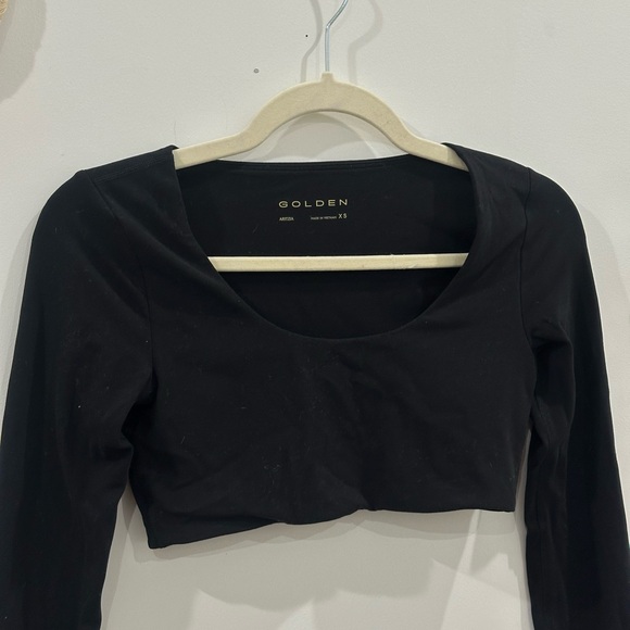 Aritzia Women's Cropped Athletic Top - Picture 2 of 4